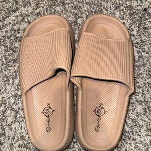 Women's Tan Slide Sandals